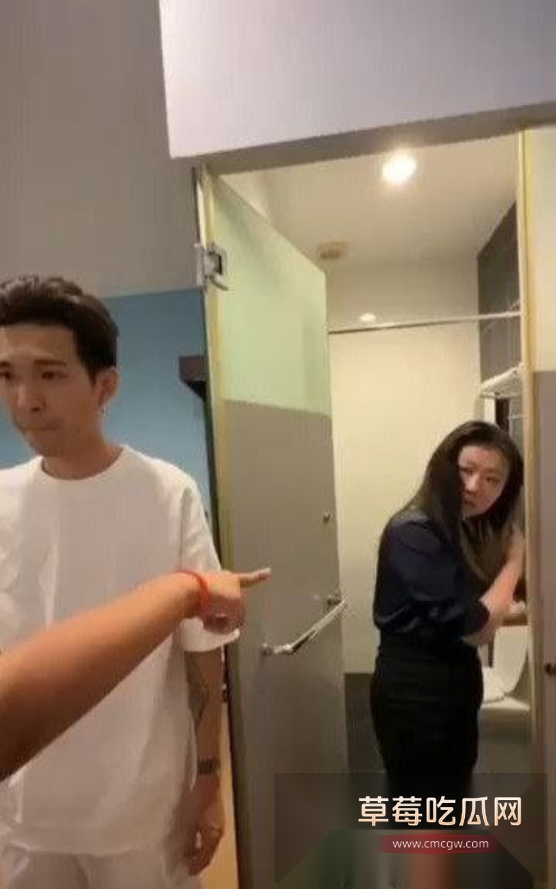 马来西亚8个月大肚孕妻发文控诉老公阿辉出轨公司女同事 6