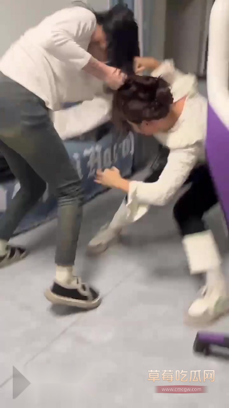 电竞男孩封神名场面!3 电竞男孩封神名场面!3