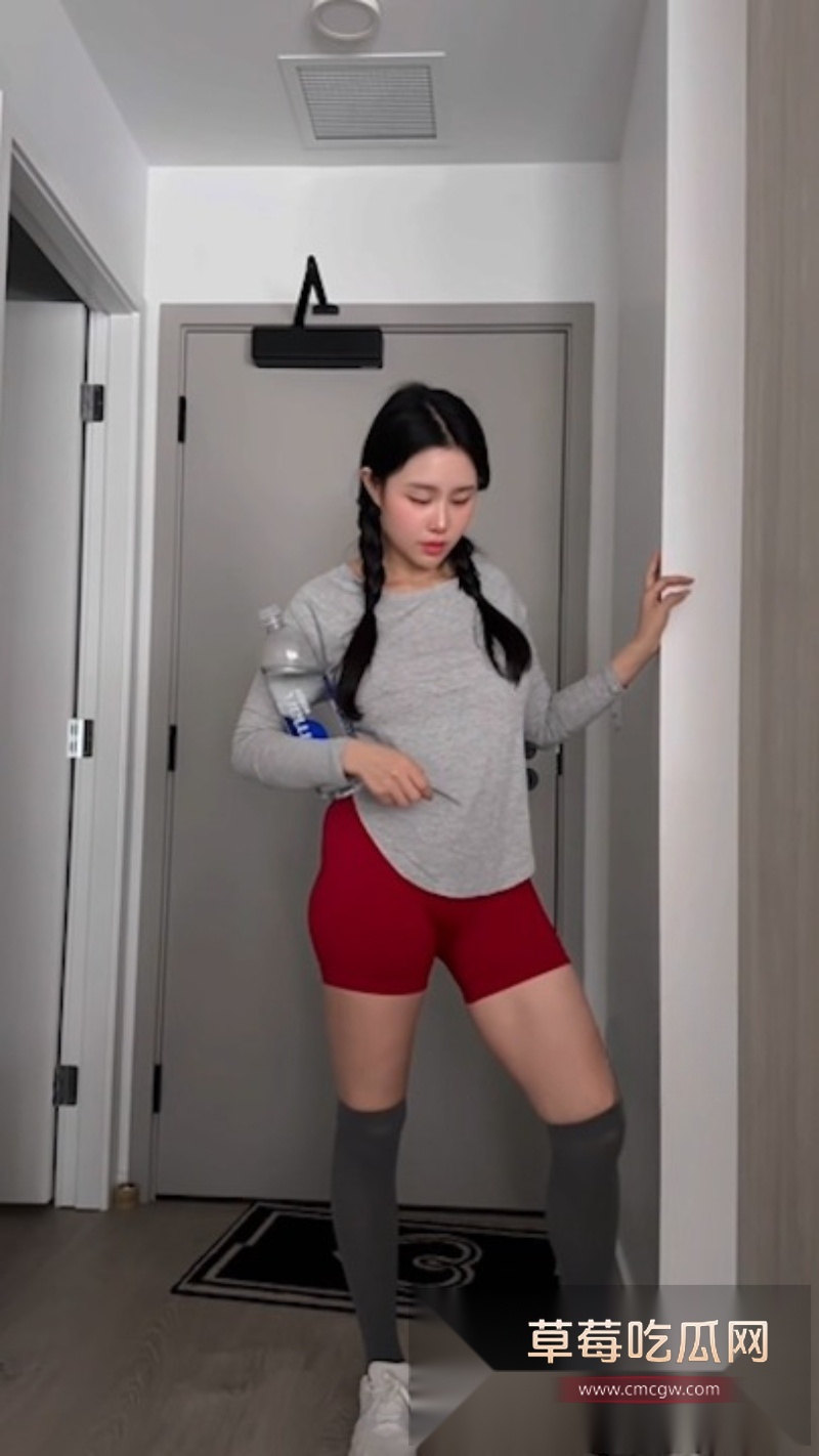 推特巨乳御姐 汐梦瑶 剧情演绎姐弟乱伦 5 推特巨乳御姐 汐梦瑶 剧情演绎姐弟乱伦 5