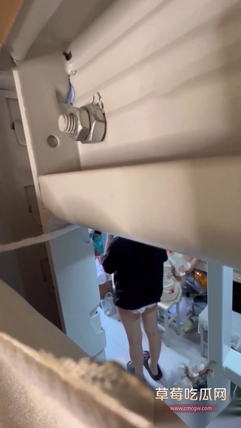 高价购买女生宿舍实拍视频 5