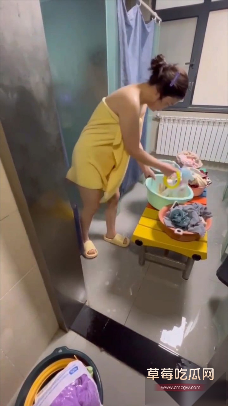 高价购买女生宿舍实拍视频 16