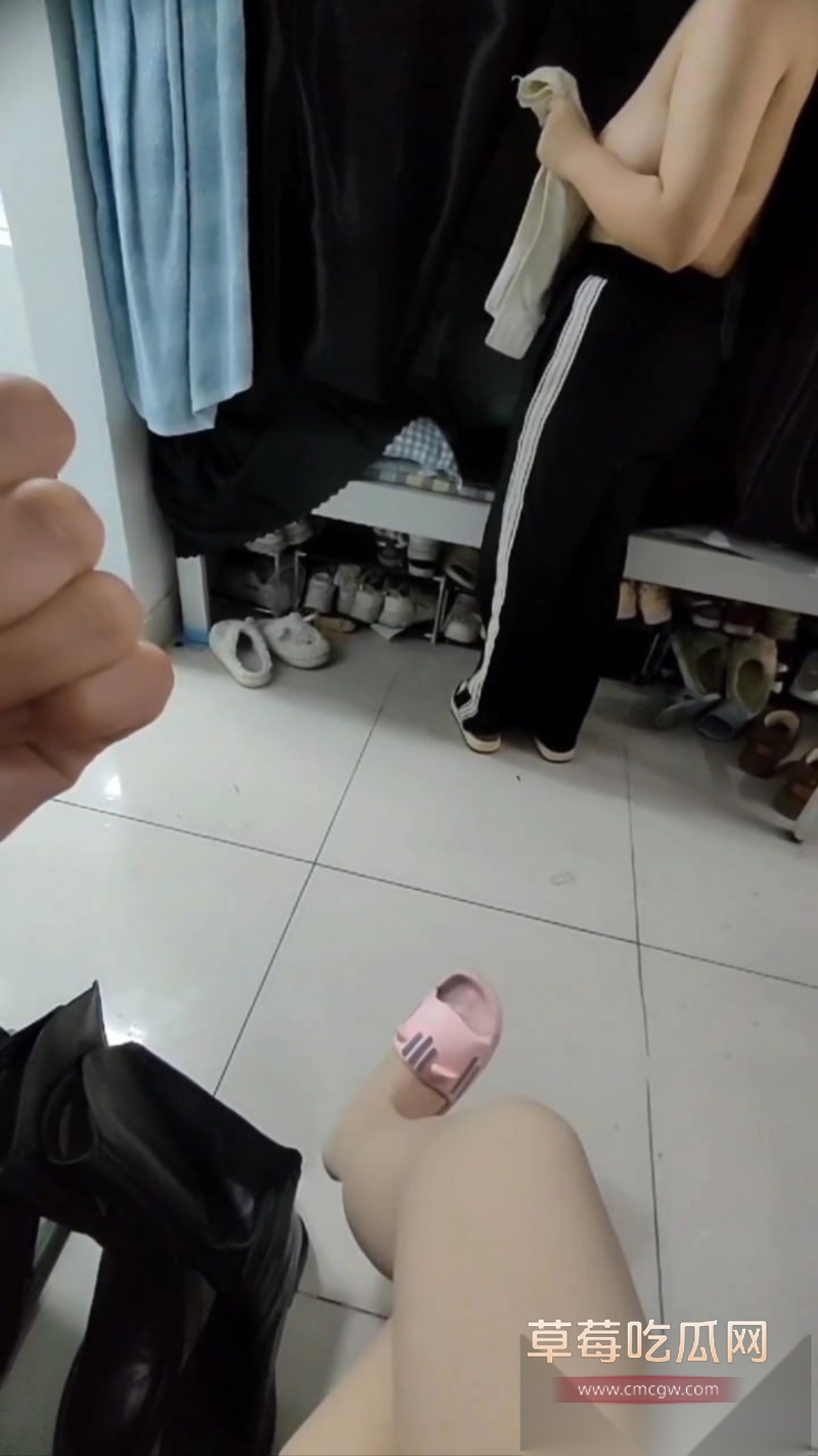 高价购买女生宿舍实拍视频 20