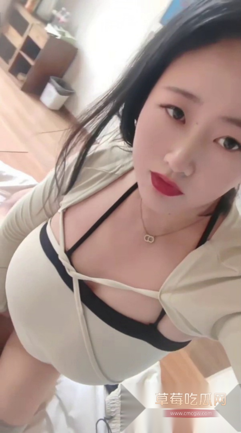 极品巨乳淫妻娍原创 3 极品巨乳淫妻娍原创 3