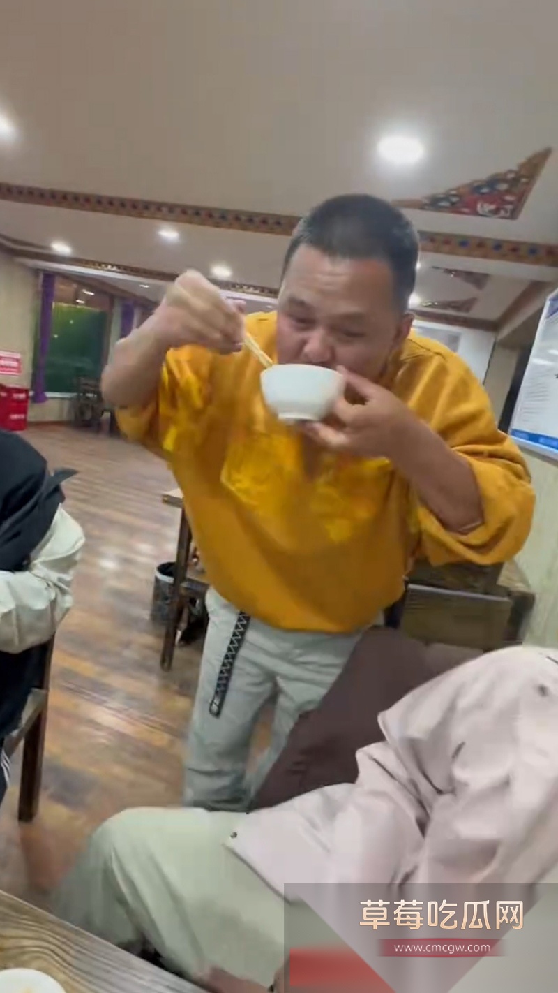 斗鱼李老八旗下直播员 张明权  2