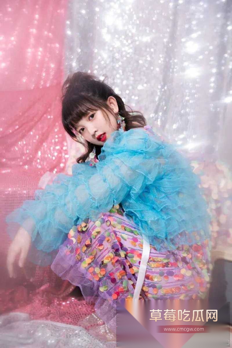 抖音大网红蓝战非被其捆绑女cp图图 28