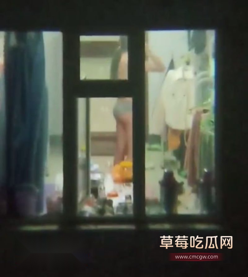 女生宿舍外真实偷拍学生妹1 女生宿舍外真实偷拍学生妹1