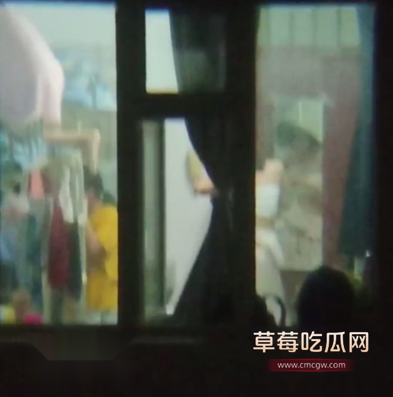 女生宿舍外真实偷拍学生妹5 女生宿舍外真实偷拍学生妹5