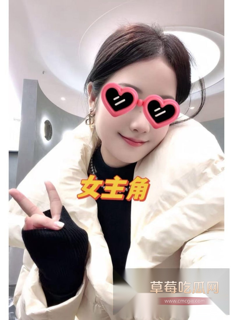 女销冠梁菲高颜值照片6