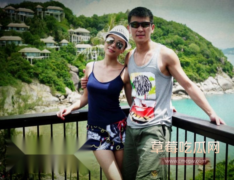 演员保剑锋和妻子何珈好7