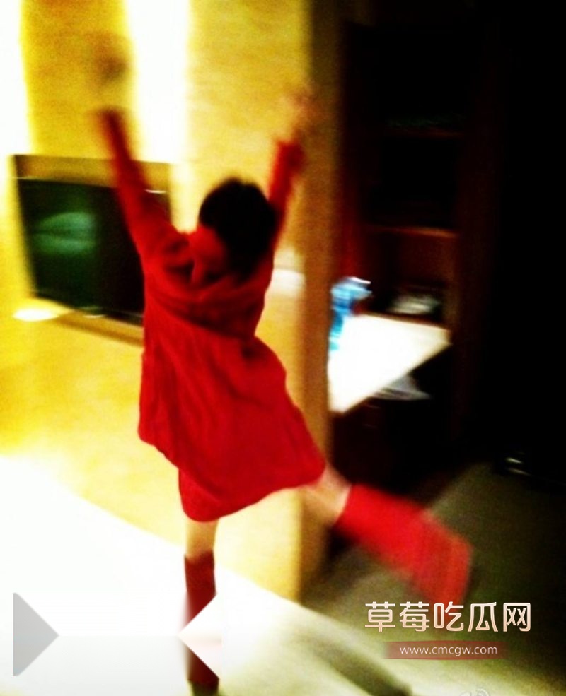 演员保剑锋和妻子何珈好17