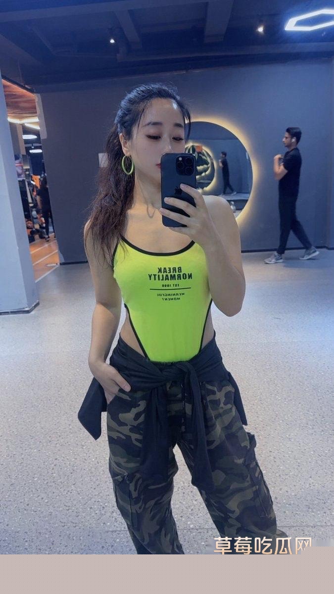 浙江义乌抖音健身舞蹈博主 王璐 34