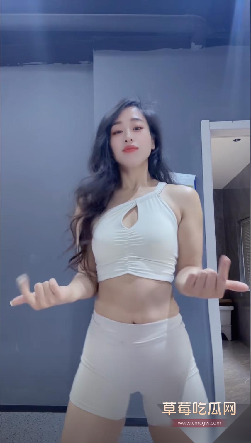 浙江义乌抖音健身舞蹈博主 王璐 40