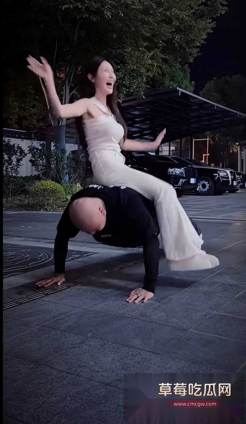 快手3000万粉大网红Fz方丈直播间自曝因老婆不让碰所以多次出轨 15 快手3000万粉大网红Fz方丈直播间自曝因老婆不让碰所以多次出轨 15