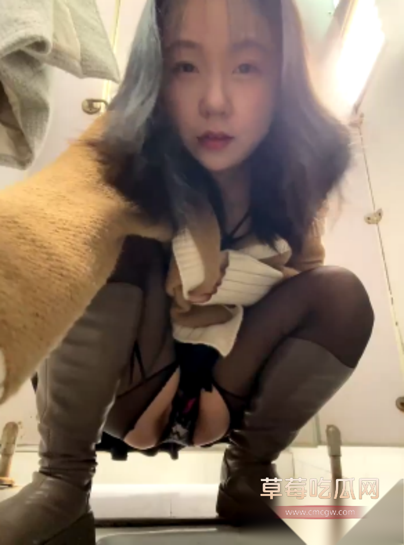 白皙肌肤极品大学生XixiGala 4 白皙肌肤极品大学生XixiGala 4