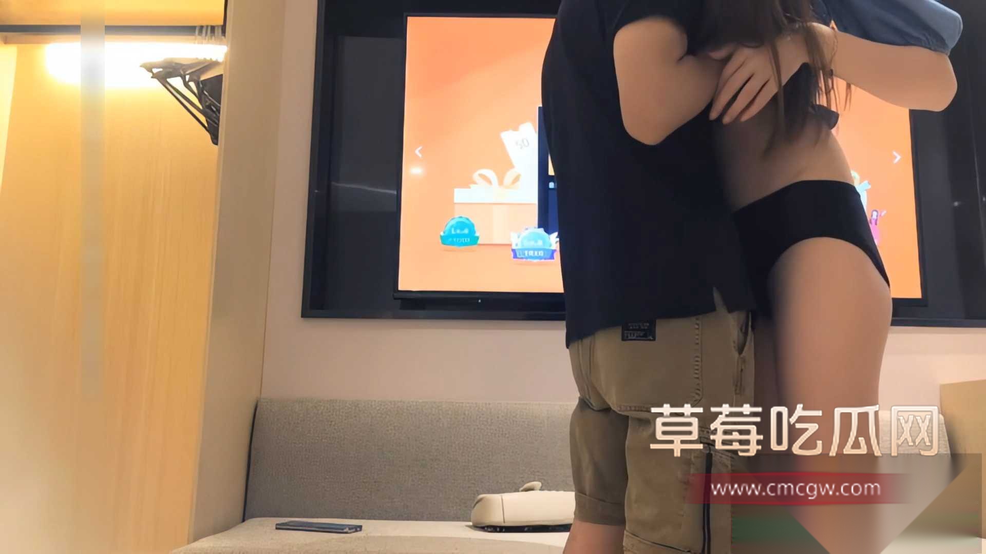 午夜寻花高颜值大长腿妹子 4