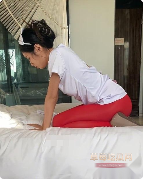 中原炮王调教熟脸反差护士 12 中原炮王调教熟脸反差护士 12