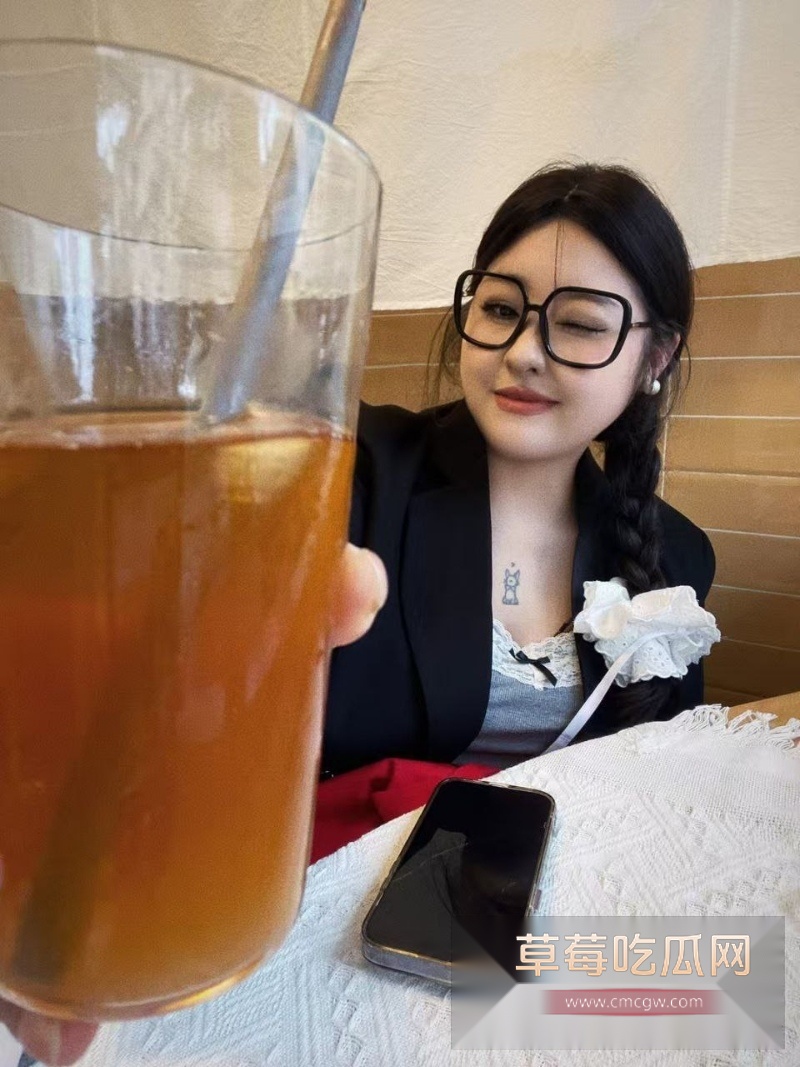 成都成华区大奶母狗周雨桐勾引闺蜜男友 3 成都成华区大奶母狗周雨桐勾引闺蜜男友 3