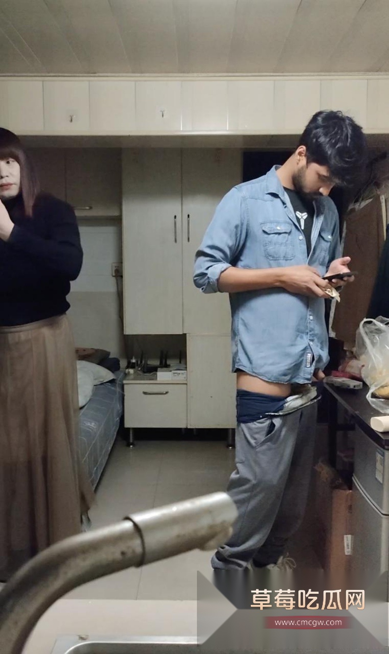 南京红姐未流出约炮外国小伙视频最新曝光 1 南京红姐未流出约炮外国小伙视频最新曝光 1