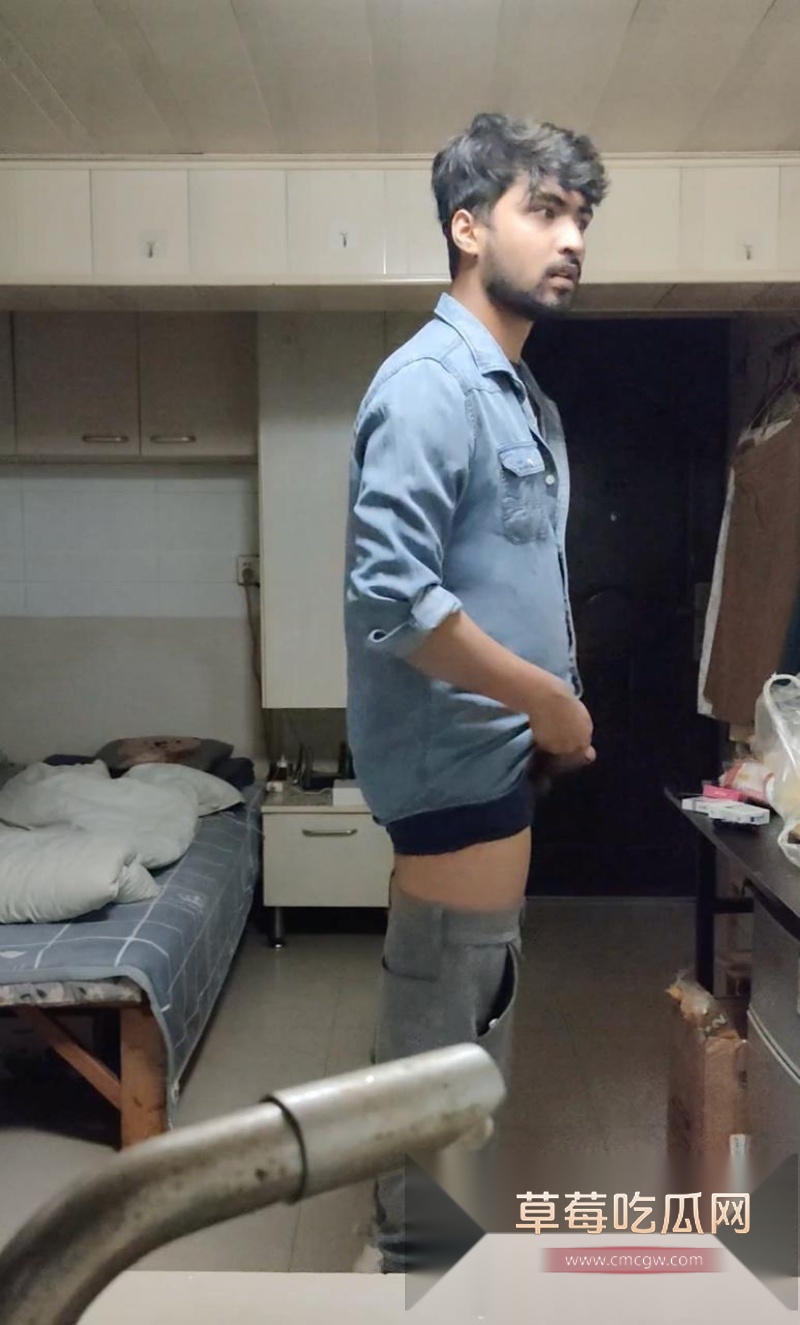 南京红姐未流出约炮外国小伙视频最新曝光 3 南京红姐未流出约炮外国小伙视频最新曝光 3