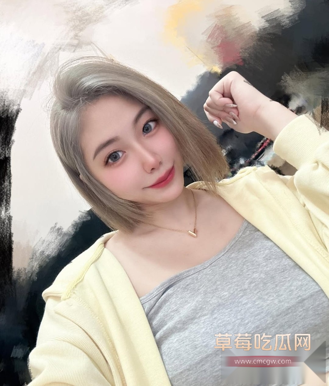 IG高颜满背纹身的小网红娜娜 16