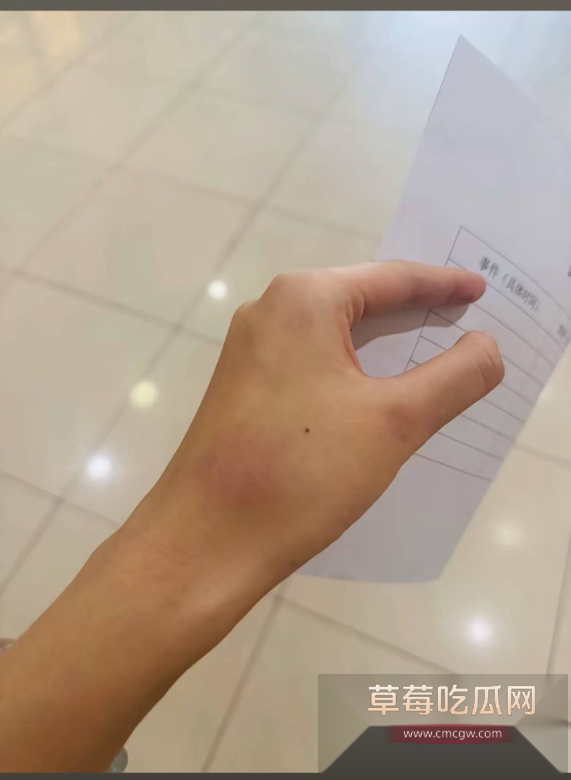 抖音290w粉女网红小郑嘻嘻被曝出轨 26