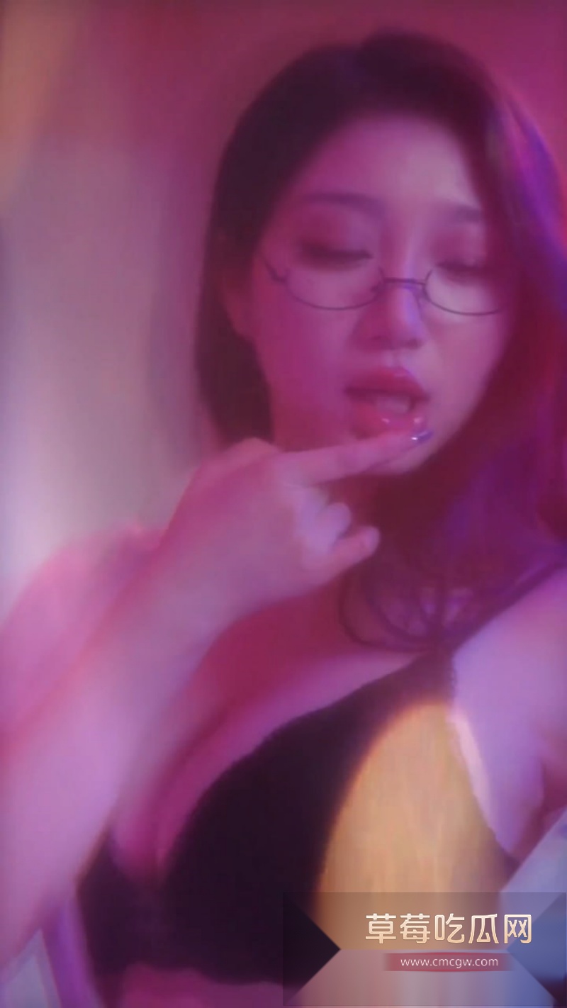 顶级擦边短剧 月下师生 4 顶级擦边短剧 月下师生 4