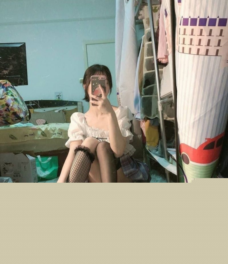 江大城市学院白玮彤1 江大城市学院白玮彤1