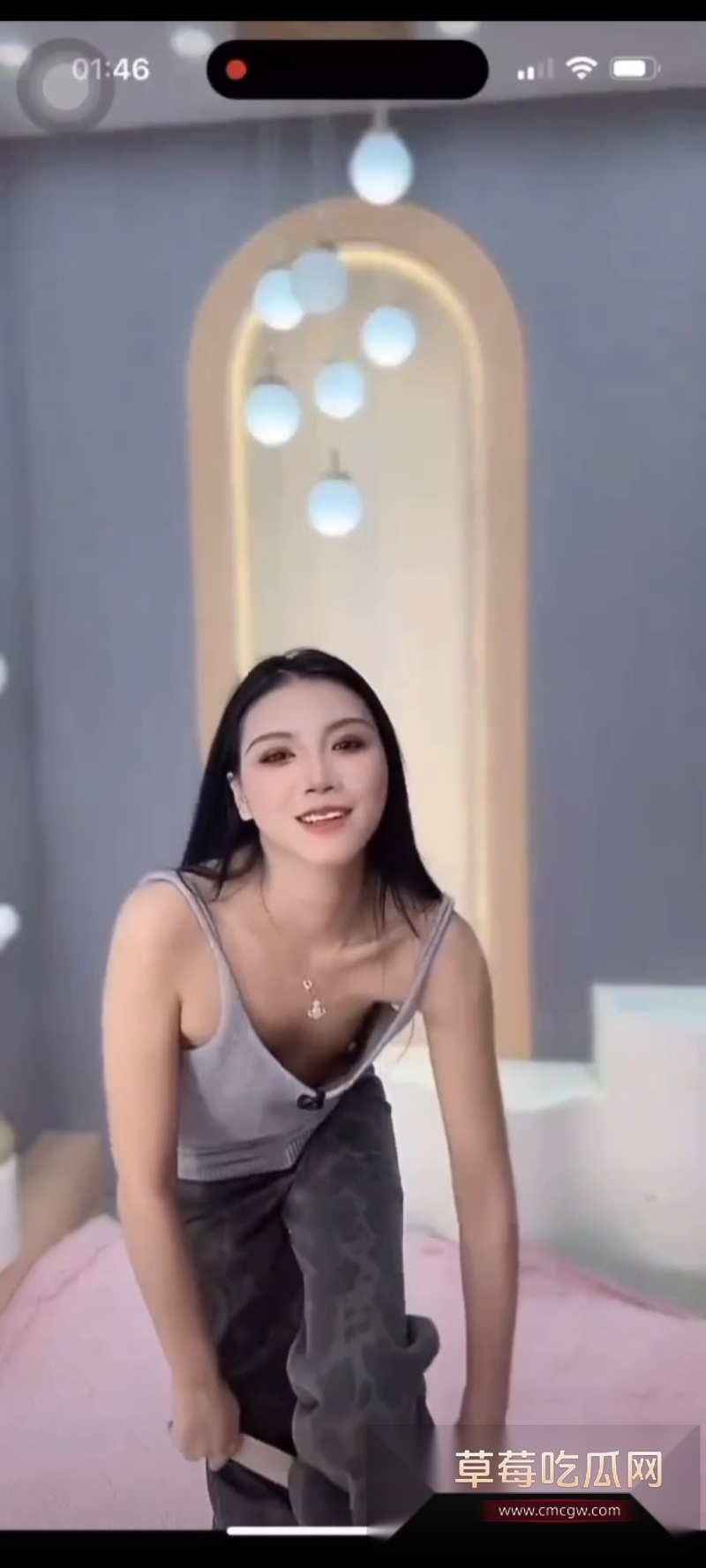 快手抖音女主播走光合集系列 4 快手抖音女主播走光合集系列 4