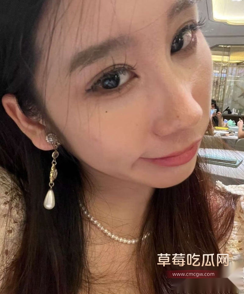 山东顶级反差人妻陈丽 17 山东顶级反差人妻陈丽 17