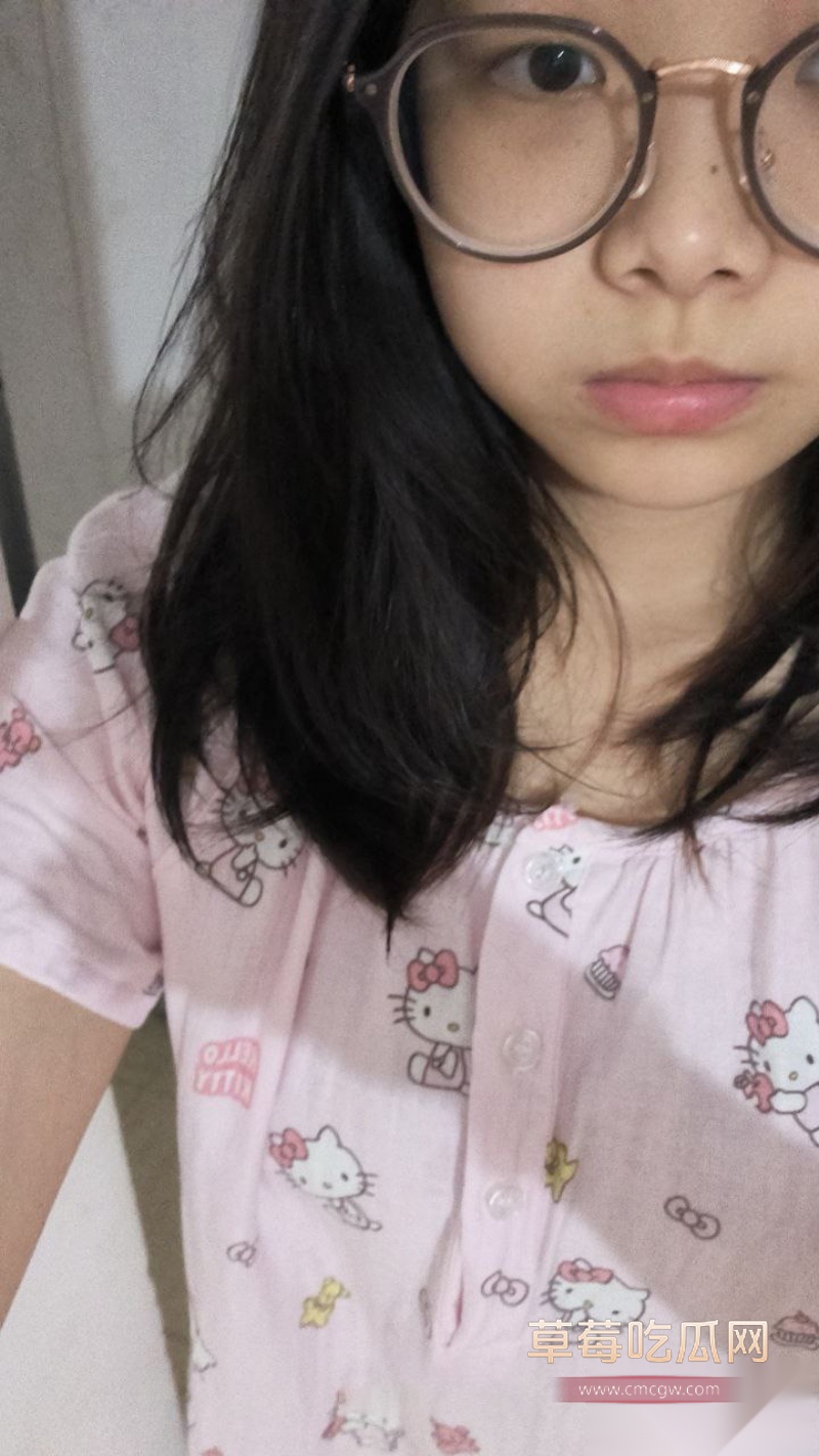 青岛滨海学院大二眼镜妹 15 青岛滨海学院大二眼镜妹 15