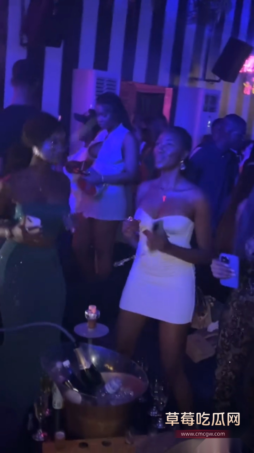 与黑人美女的超级甜蜜性爱 5