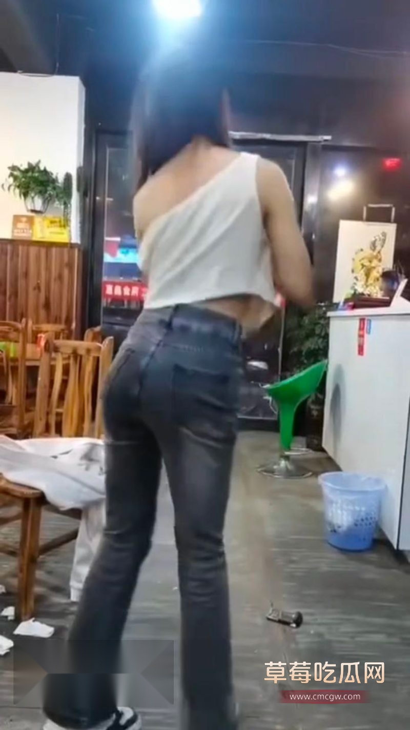 凯里女孩酒后脱衣3 凯里女孩酒后脱衣3