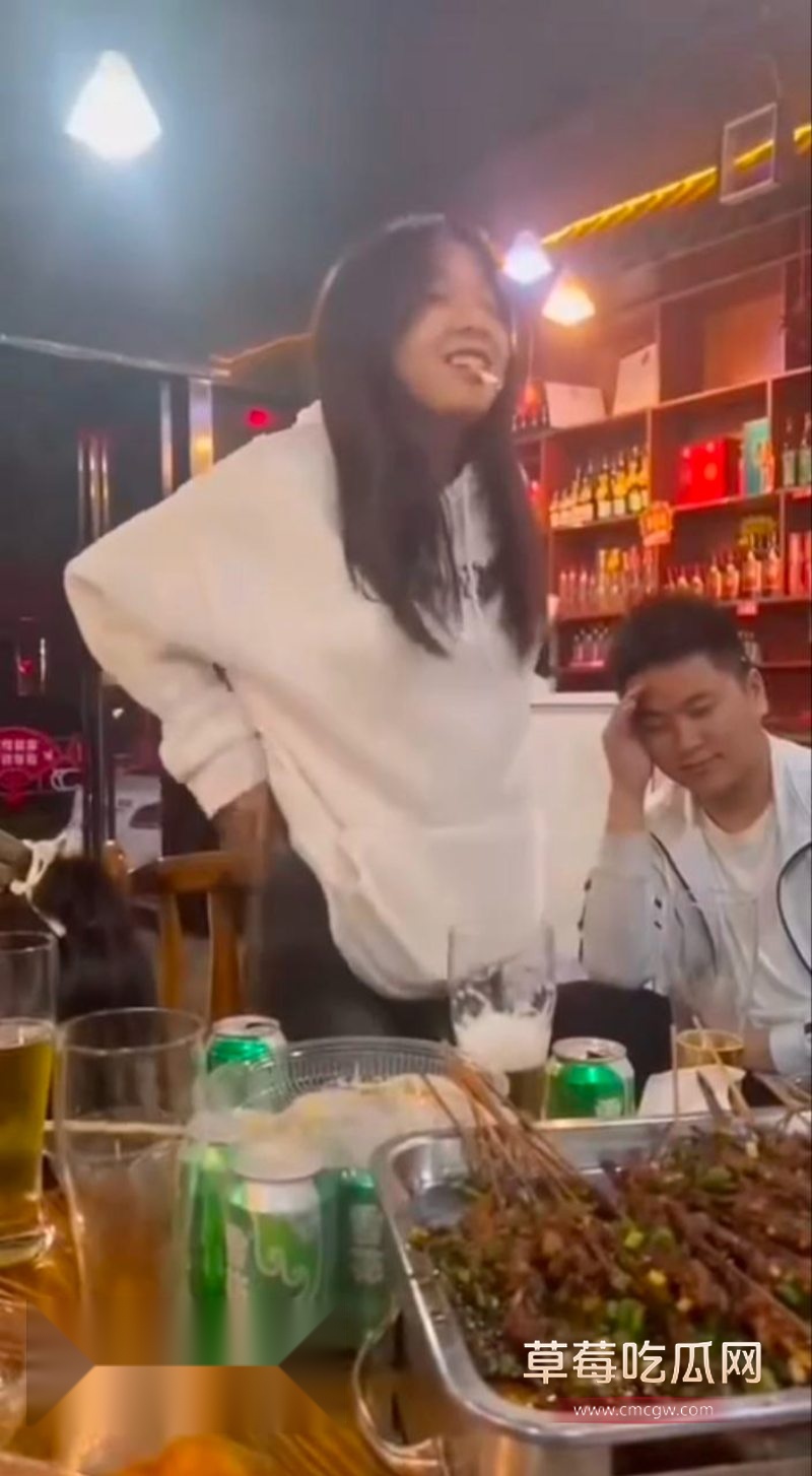 凯里女孩酒后脱衣6 凯里女孩酒后脱衣6