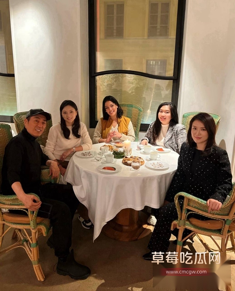 知名大导演国师张艺谋被狗仔张铁牛曝光性爱视频  61