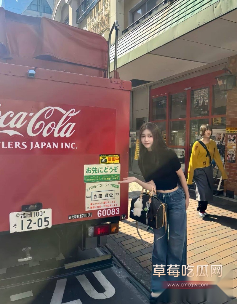 知名大导演国师张艺谋被狗仔张铁牛曝光性爱视频  75