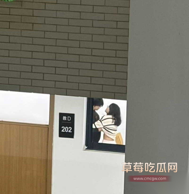 浙江中医药大学女大学生 7