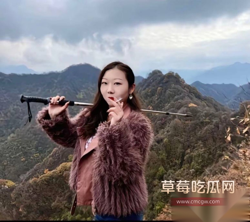 陕西铜川高新实验学校音乐老师李思瞳 9 陕西铜川高新实验学校音乐老师李思瞳 9