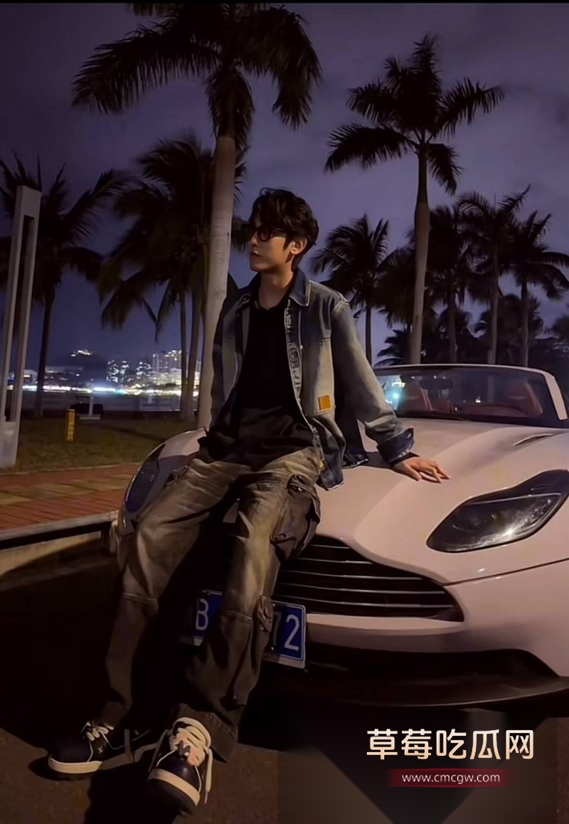 女网红姬佳祺爆料其前男友《我的小尾巴》 40