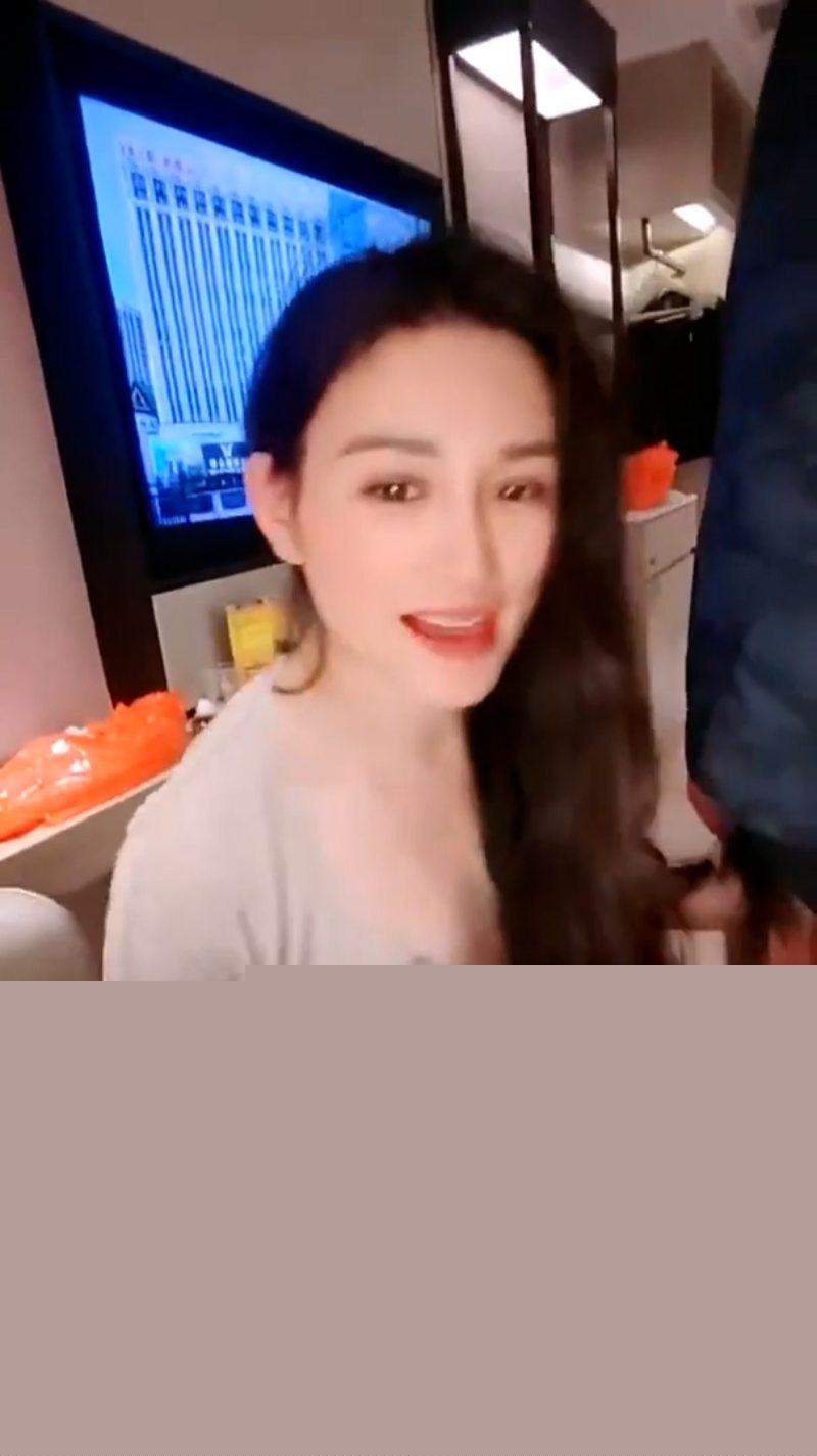 禽兽姐夫套路小姨子摇骰子喝酒3 禽兽姐夫套路小姨子摇骰子喝酒3