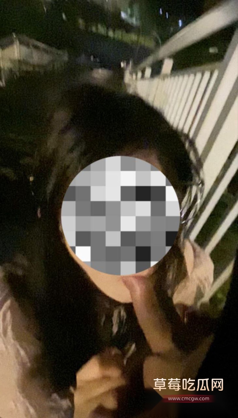 哥哥带妹妹去户外喝酒聊天 7