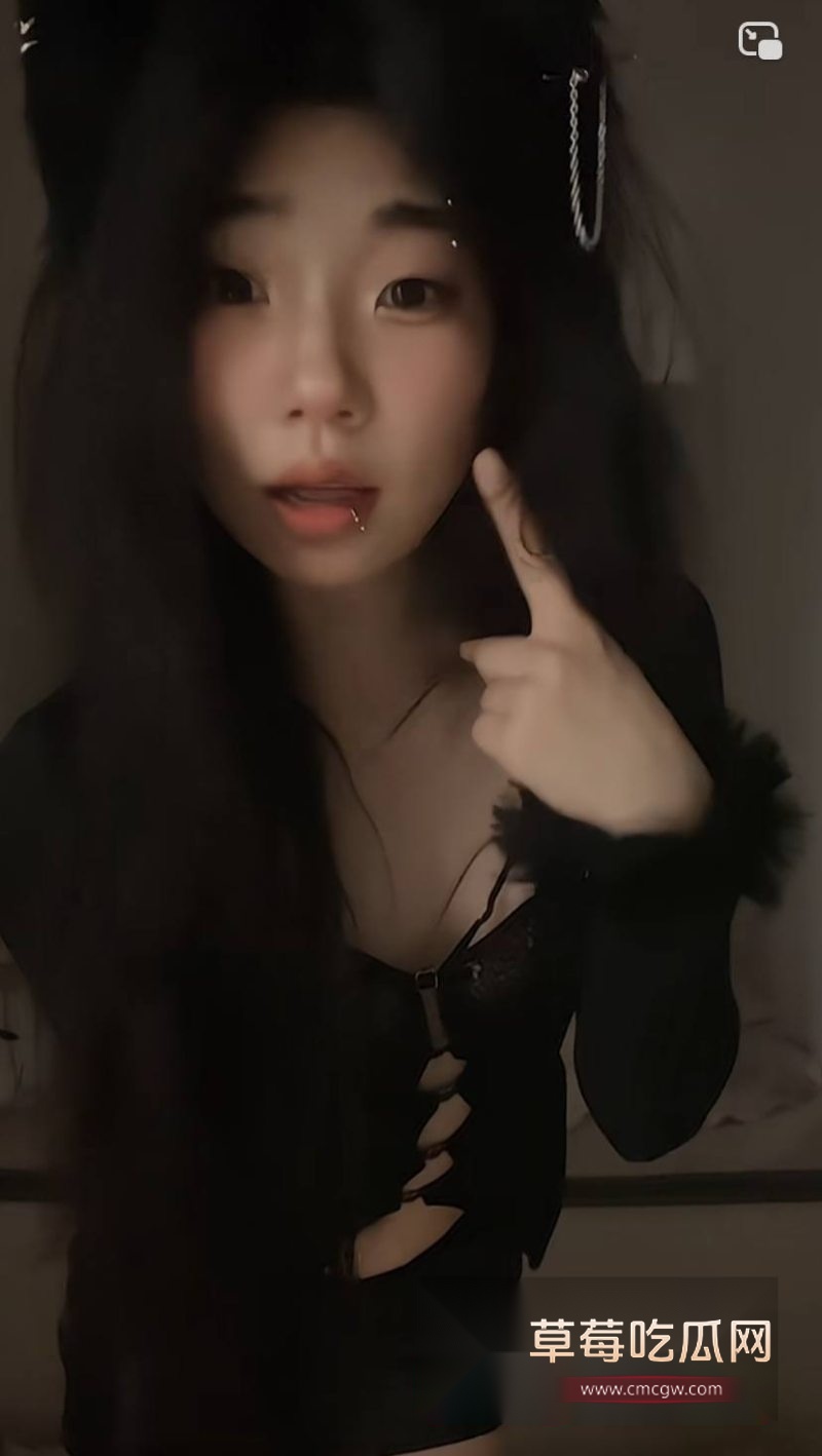 快手精神小妹林小桃约炮视频流出3 快手精神小妹林小桃约炮视频流出3