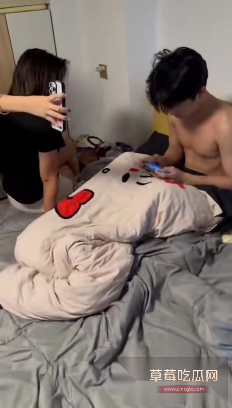 精神小伙与精神小妹的复杂爱情剧 2