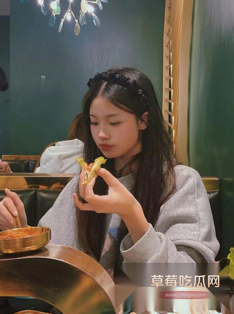 武汉大学生郭丽萍 1 武汉大学生郭丽萍 1