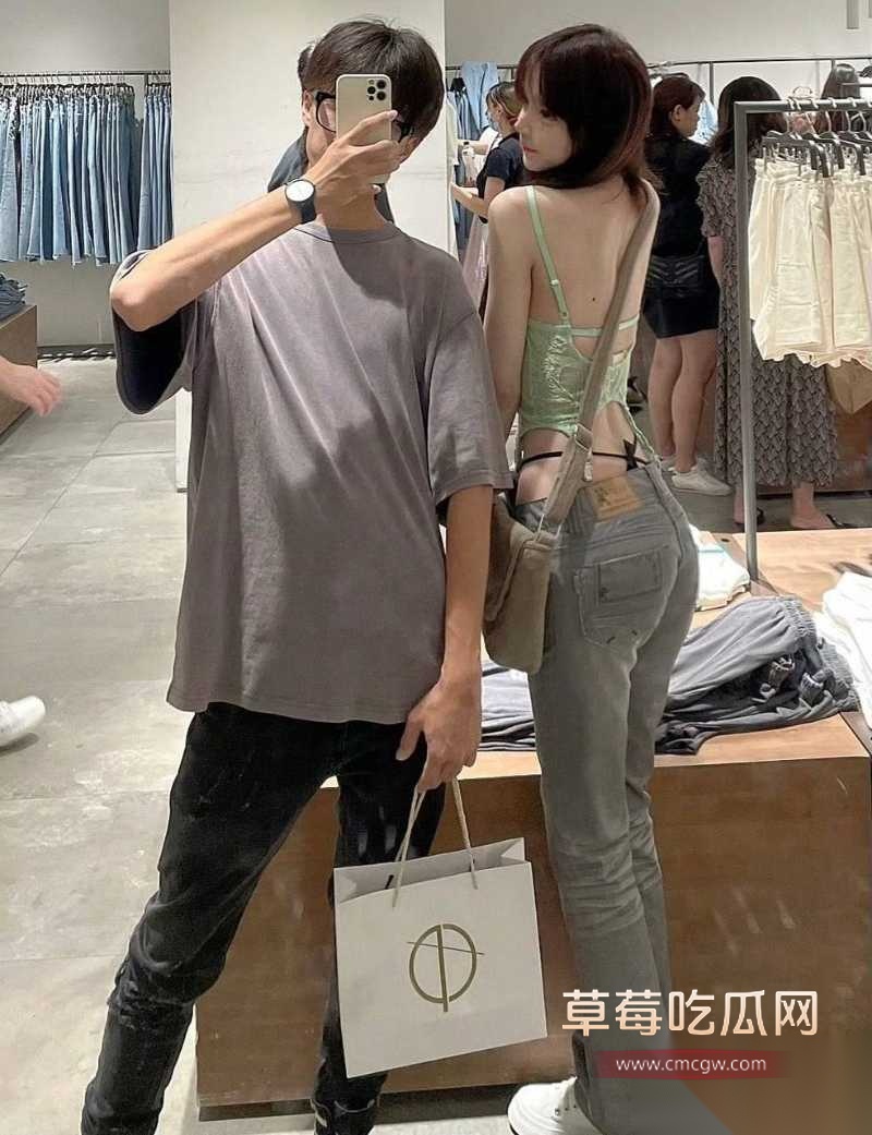 男网红秦衍曝光未婚妻34w粉女网红獭 11 男网红秦衍曝光未婚妻34w粉女网红獭 11