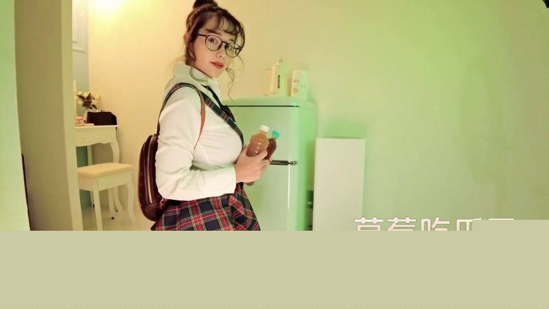 韩国旅游的眼镜美女7 韩国旅游的眼镜美女7