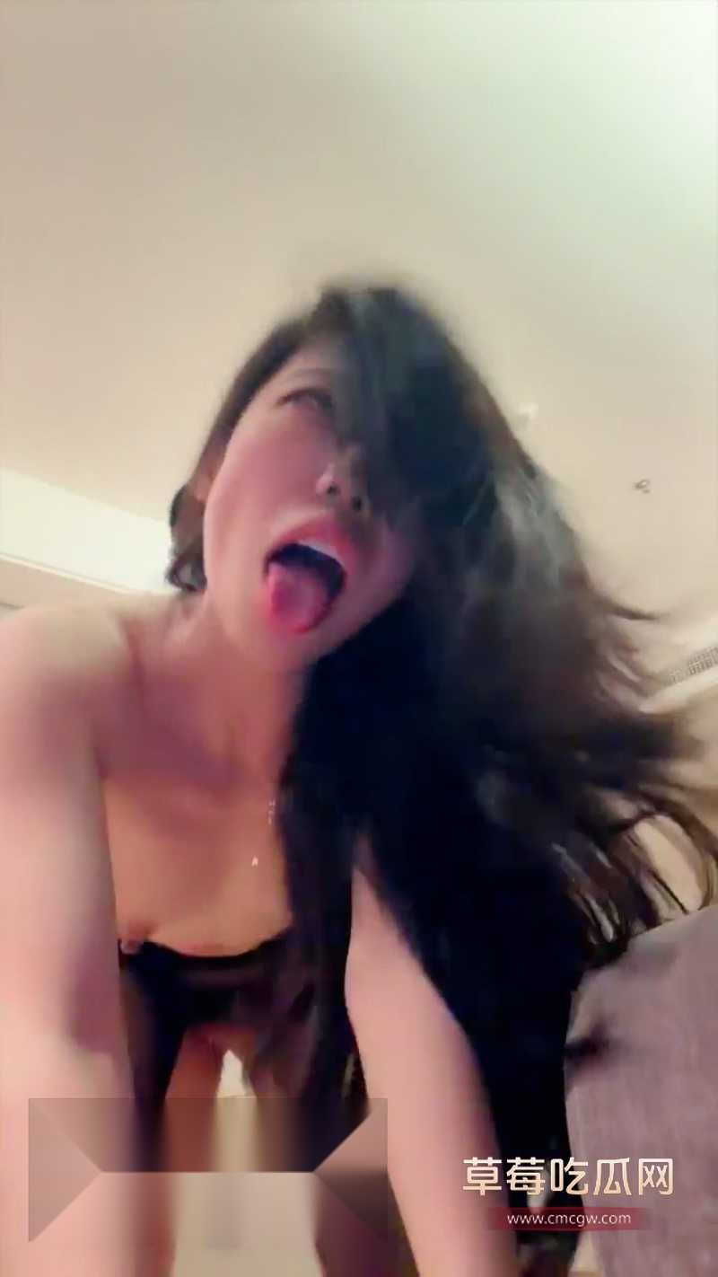 推特女神丝丝不是思思性爱直播9 推特女神丝丝不是思思性爱直播9