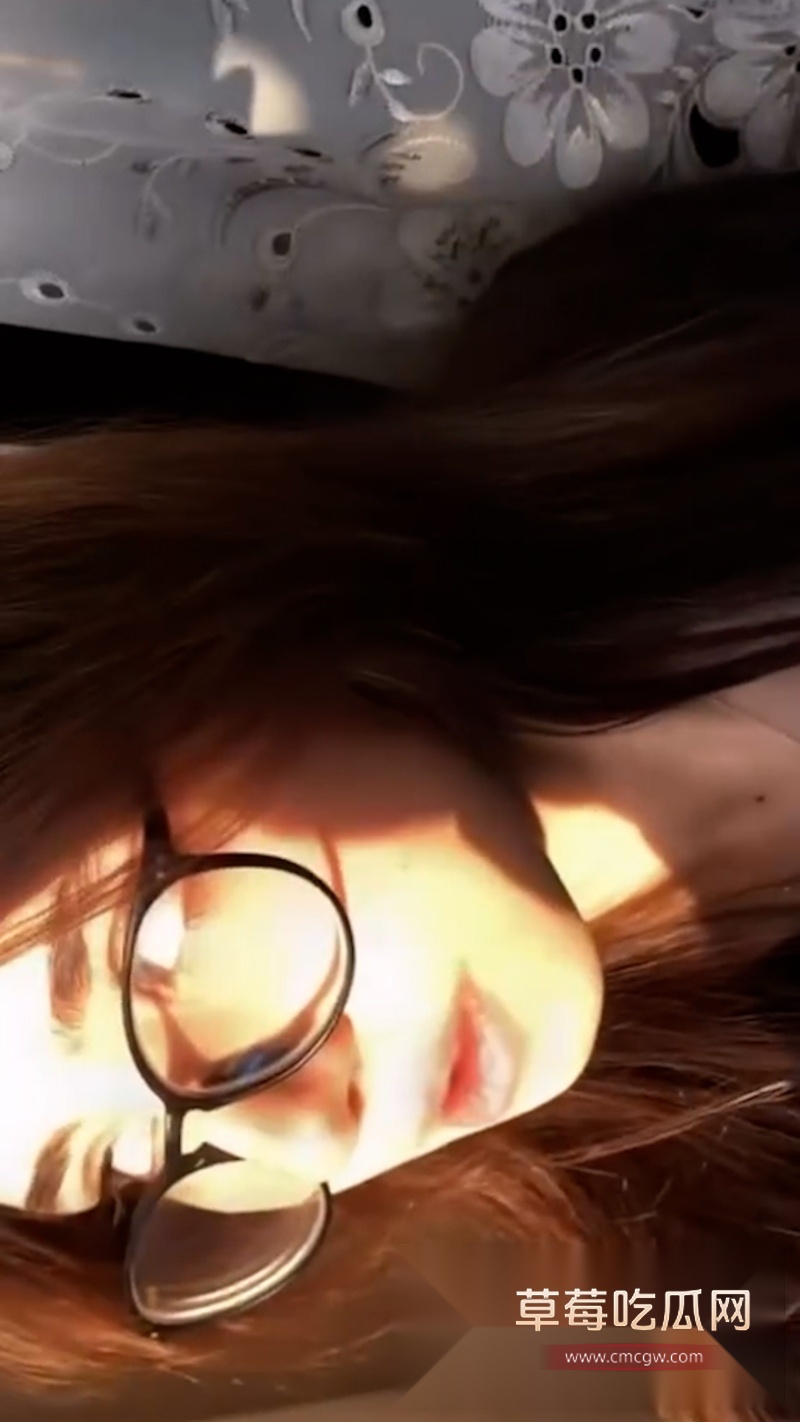 亚美尼亚18岁绝美小骚货 12 亚美尼亚18岁绝美小骚货 12