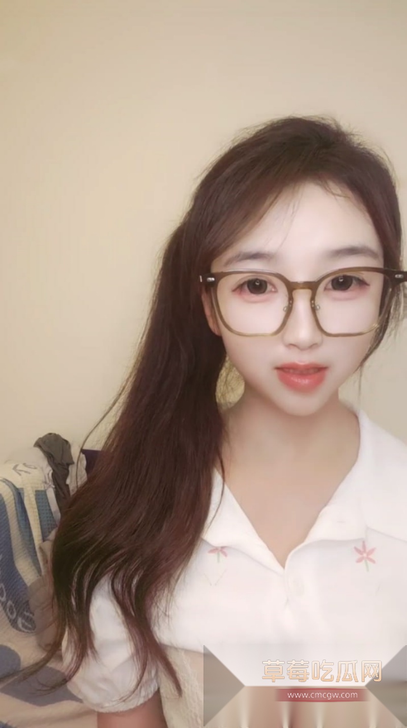 半糖七彩女主播桃井甜荟直播自慰 1 半糖七彩女主播桃井甜荟直播自慰 1