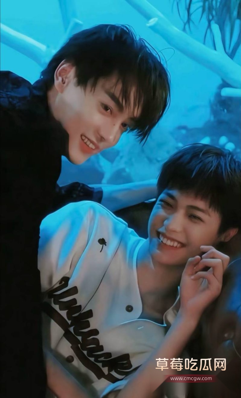 雷朋两男主的花絮引起关注2