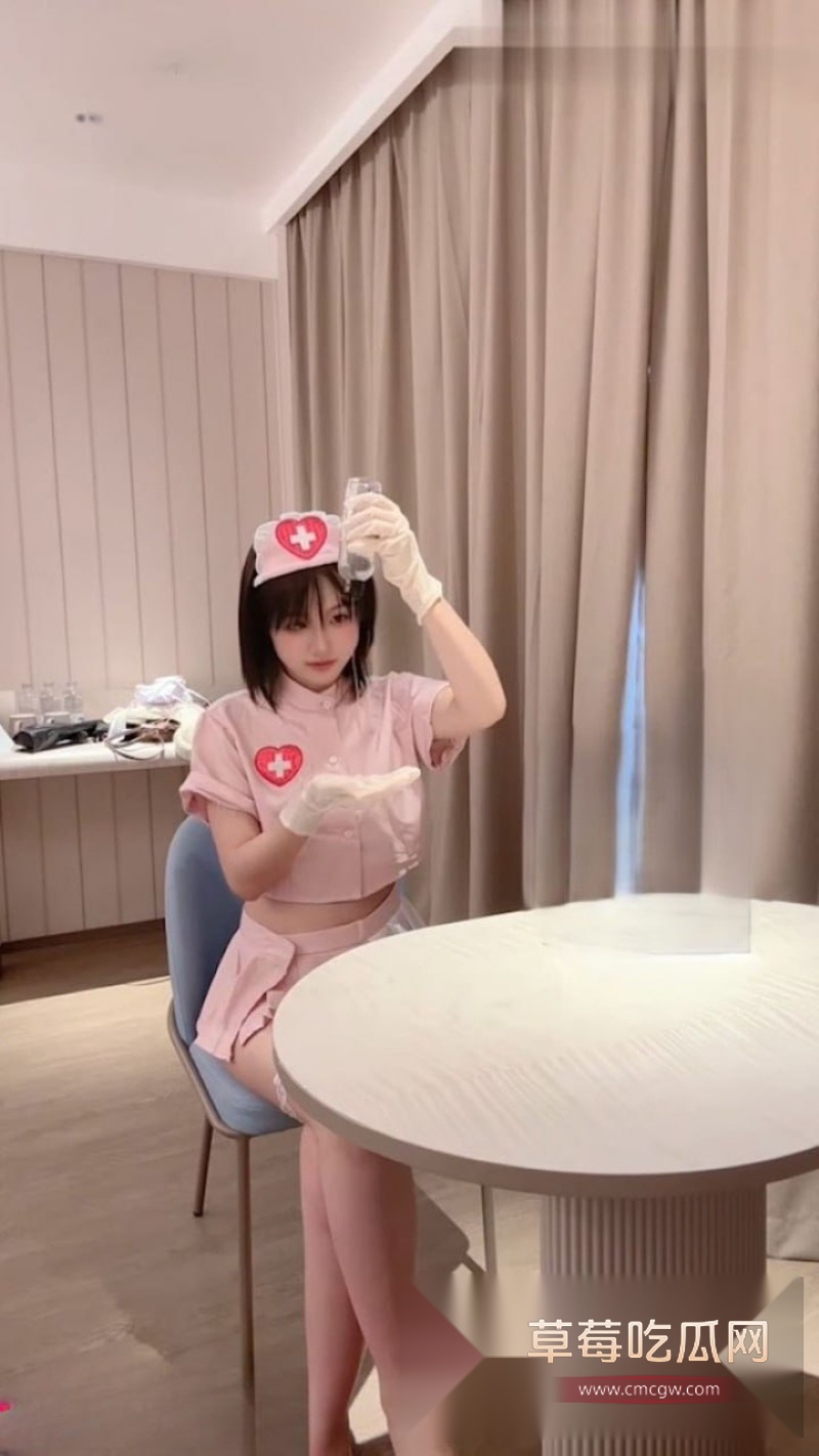 COSer圈顶级反差婊十七的猫新作 5